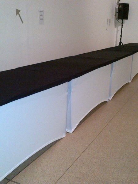 Táblaasztal (160x80cm) huzattal