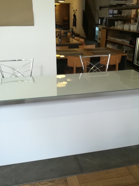 Táblaasztal (186x 64 cm) üveglappal teli plexi takaró elemmel - Kép 1.